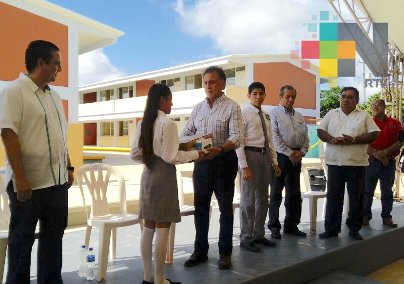 Inversión de 2 mil 500 mdp para rehabilitación de escuelas en 2018: MAYL