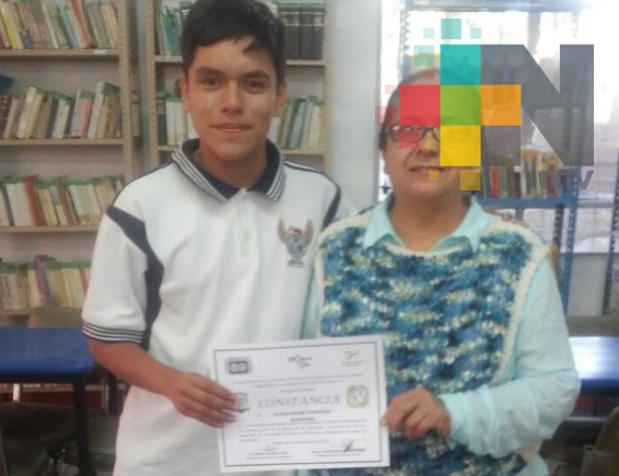 Joven martinense gana concurso estatal de química