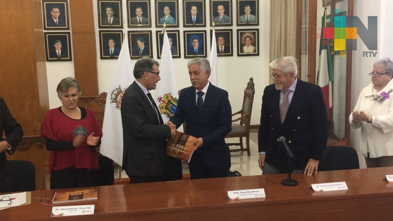 Presentan libro “Córdoba en sus 400 años algunas miradas y sus voces”