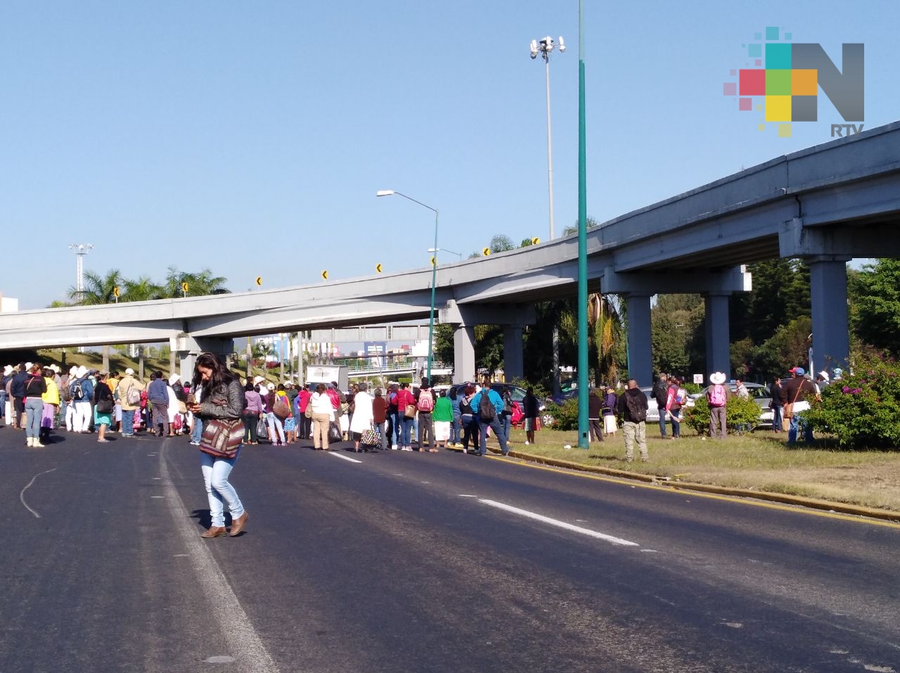 Integrantes de RACIMOS levantan bloqueo de carretera Xalapa – Veracruz