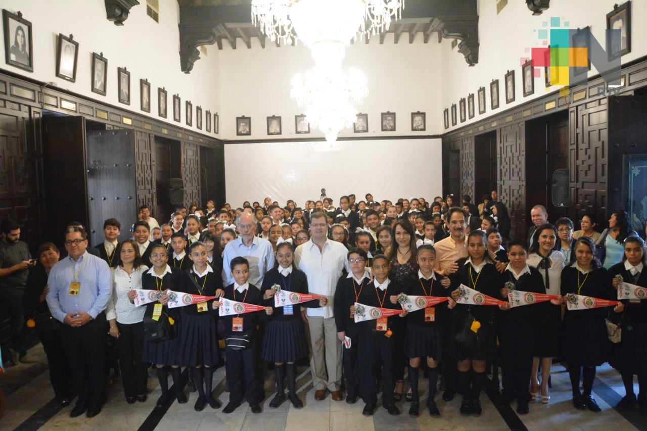 Estudiantes destacados recorren Ruta de la Insurgencia