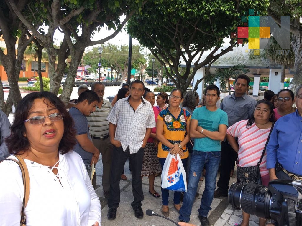 Vecinos de la colonia CNOP exigen se concluyan obras de electrificación