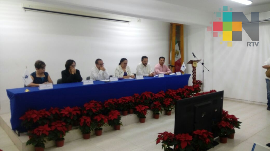 Rinde último informe vicerrector de UV de la región sur