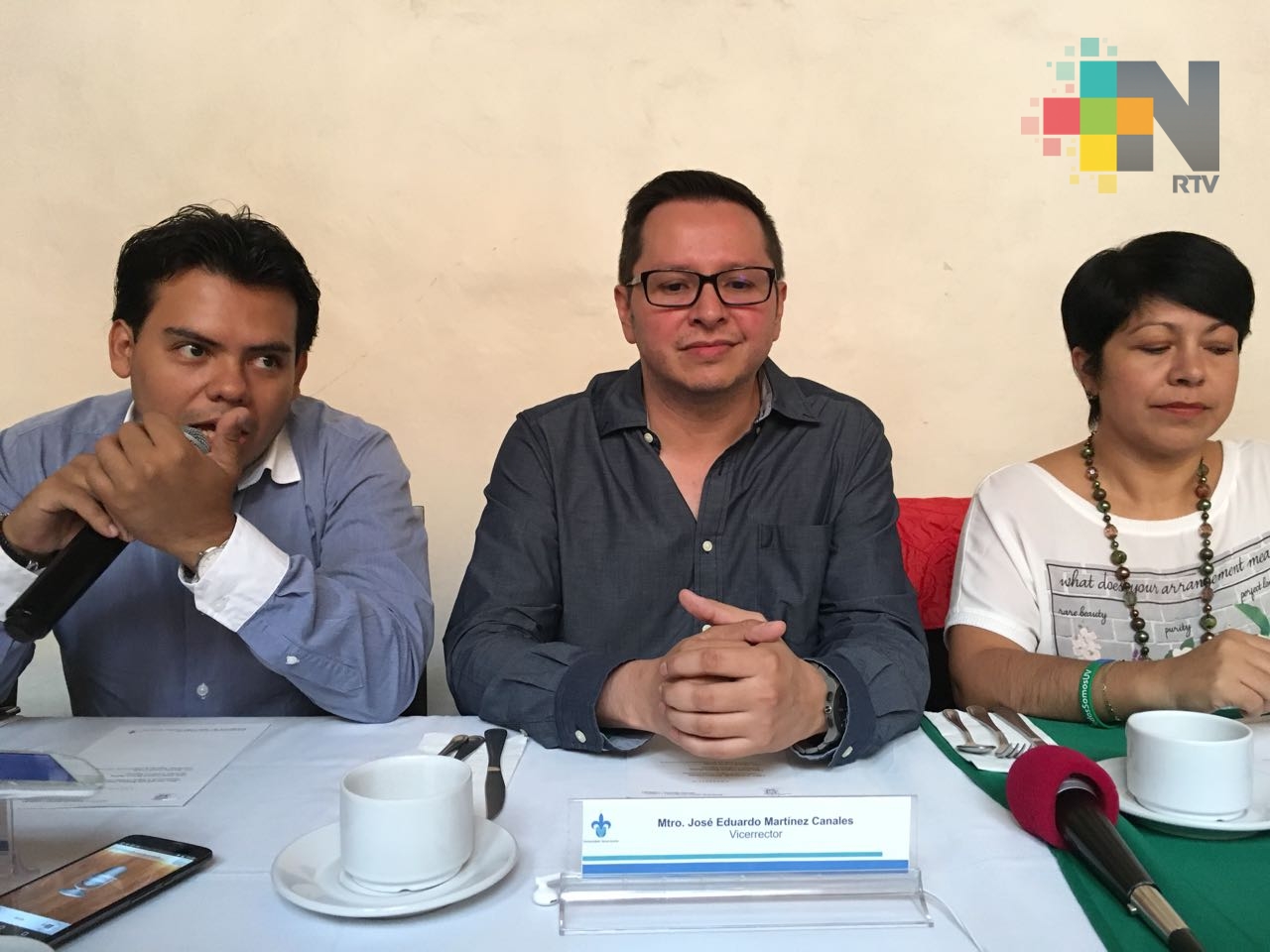 Expo Orienta 2017 programa que difunde los diferentes programas que oferta la UV