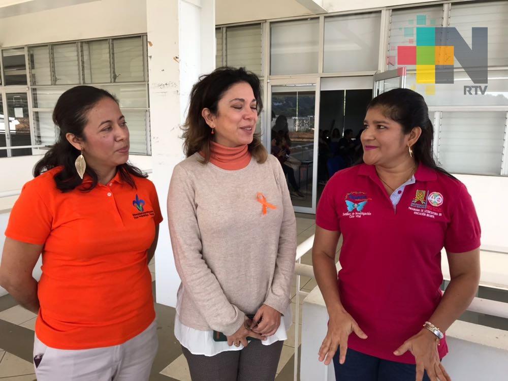 En Día Naranja, Facultad de Pedagogía de la UV recibe a docentes de Colombia