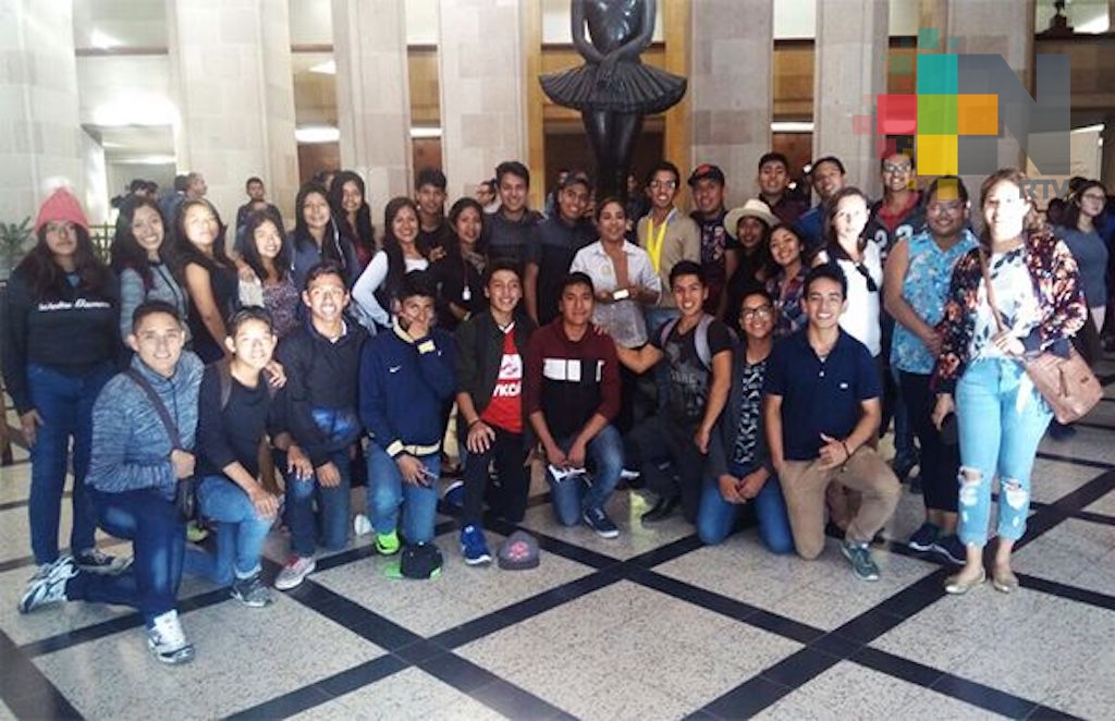 Destaca delegación de artistas veracruzanos en concurso nacional de artes