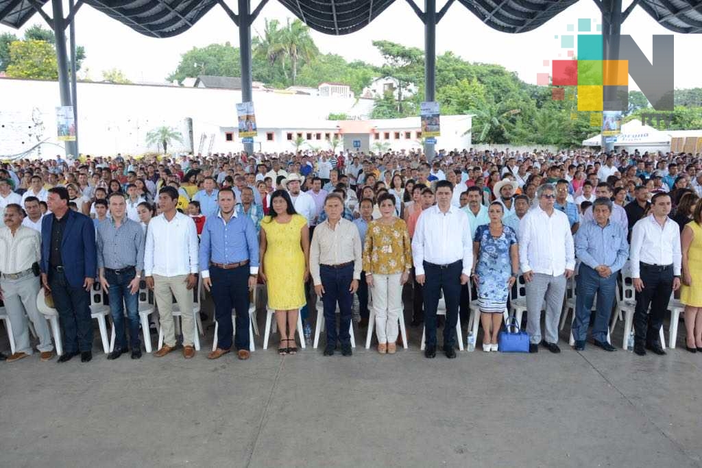 Trabajé en cuerpo y alma para responder con eficiencia a Veracruz: Yazmín Copete