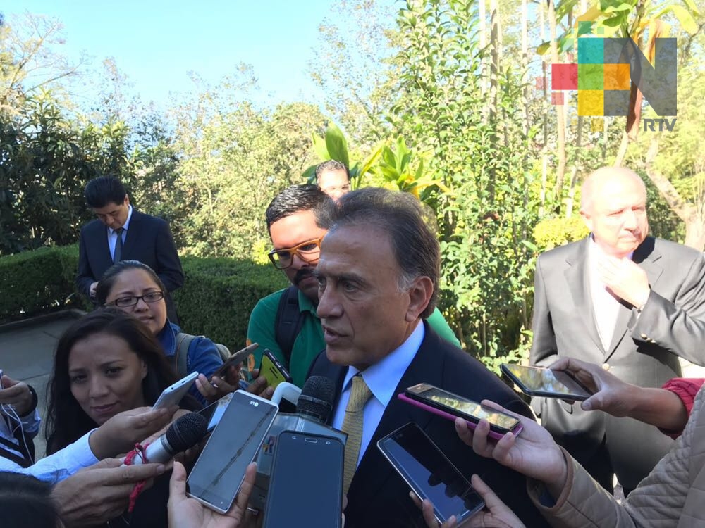 Gobernador Yunes presentará iniciativa para reducir cinco años la edad de quienes aspiren a ser magistrado
