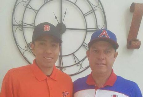 Joven pitcher veracruzano Martín Herrera firma con Tigres de Detroit