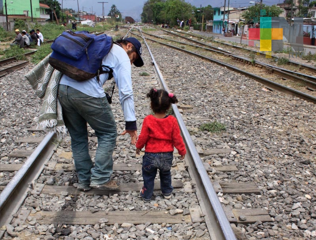 Atiende el sistema DIF Coatzacoalcos a niños migrantes que huyen de la violencia de sus países