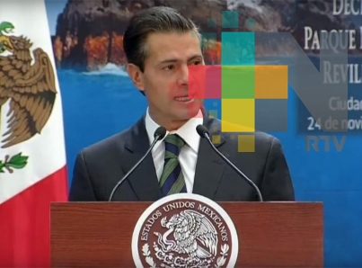 Peña Nieto firma decreto del Parque Nacional de Revillagigedo