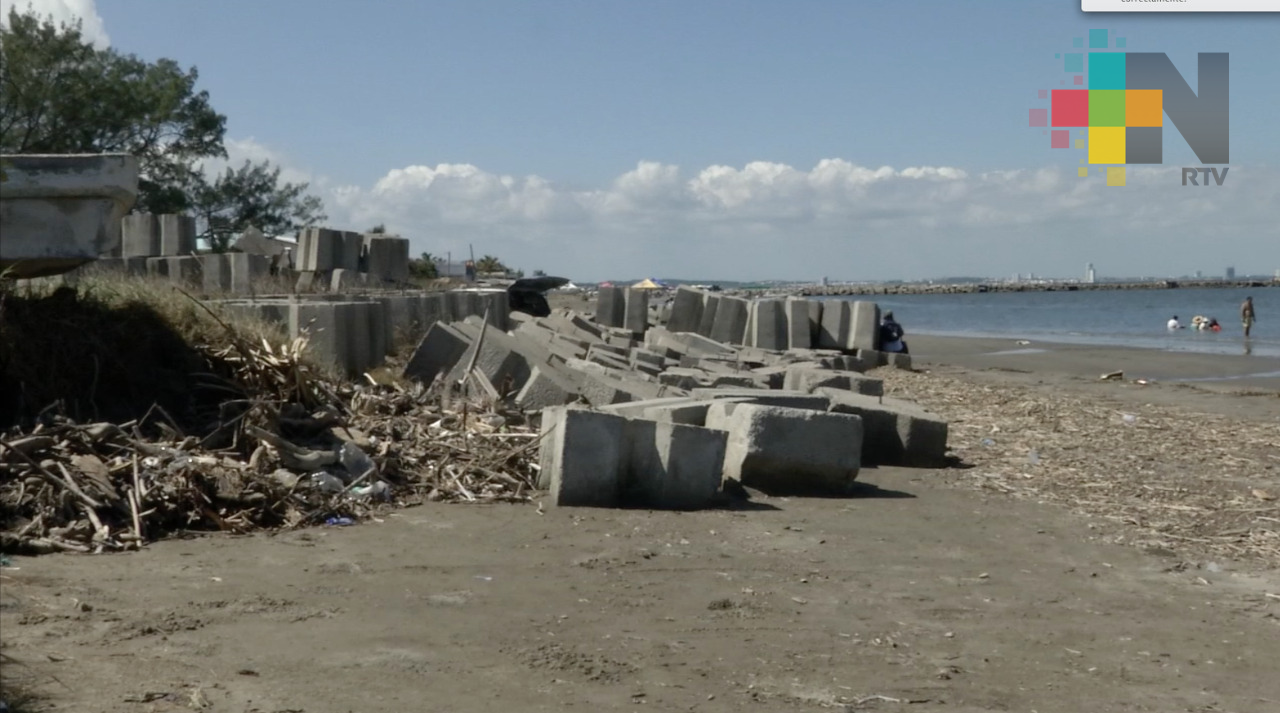 Disminuye llegada de turistas a Antón Lizardo por deterioro de atractivos turísticos