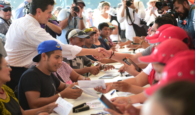 Tras la emergencia de los sismos, México está de pie