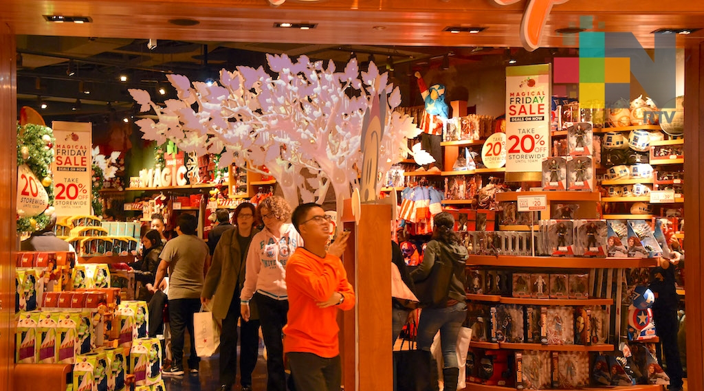 Tijuanenses aprovechan cercanía con EUA para comprar en el Black Friday