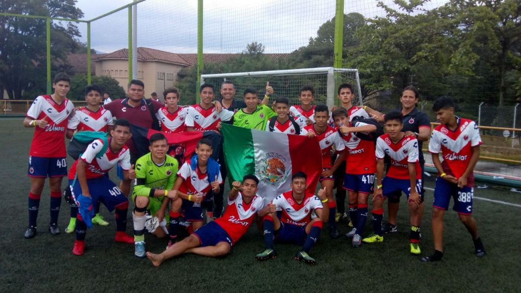 Tiburones Rojos Sub-15 debutan con triunfo en la Medellín Soccer Cup