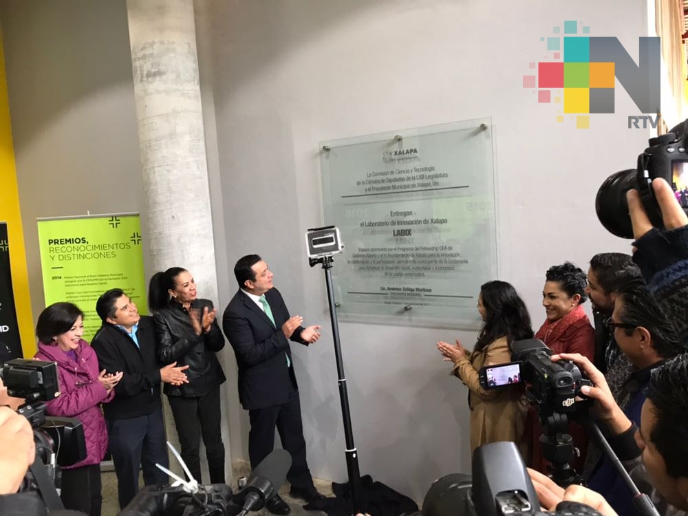 Américo Zúñiga inaugura laboratorio de innovación ciudadana «Labix»