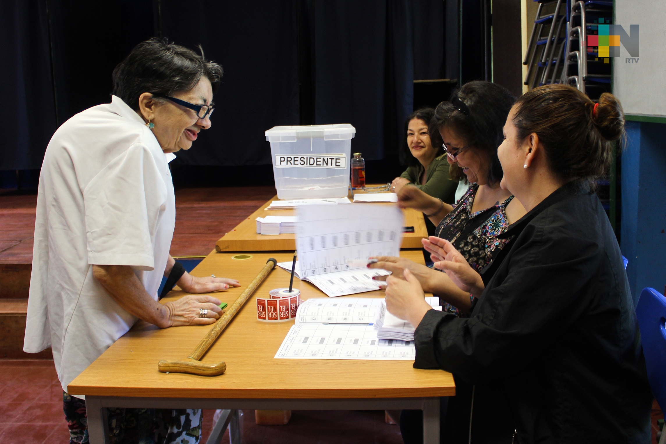 Elección presidencial chilena transcurre con normalidad