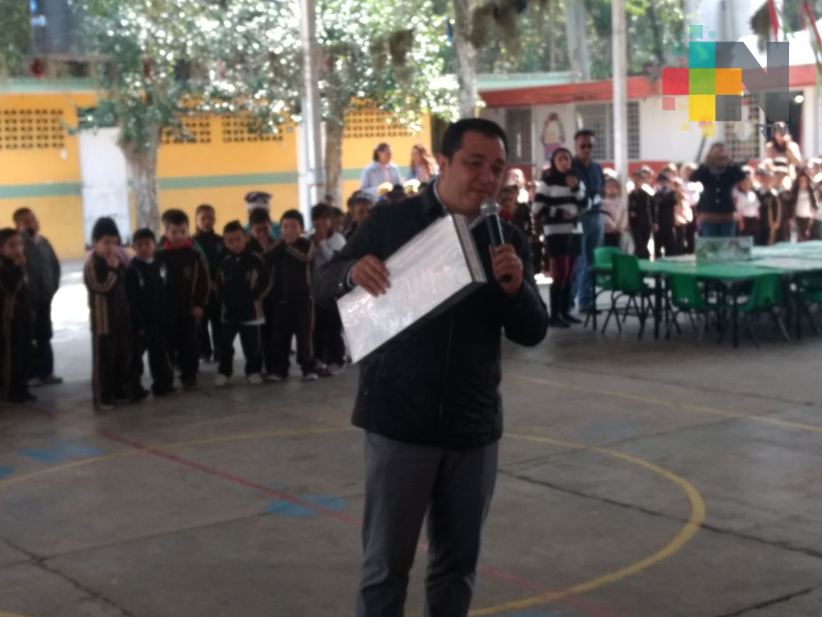 Sí me gustaría dirigir al PRI en Veracruz: Américo Zúñiga