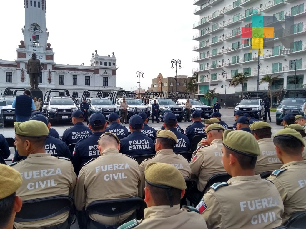 Entregó el gobernador Yunes más equipamiento para Seguridad Pública