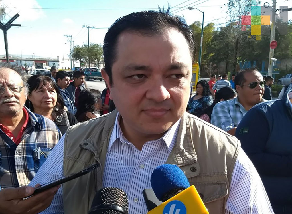 Américo Zúñiga realiza última sesión de cabildo