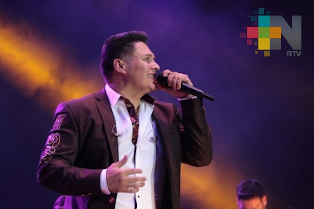 Banda MS emociona a más de 20 mil personas en la Arena Ciudad de México