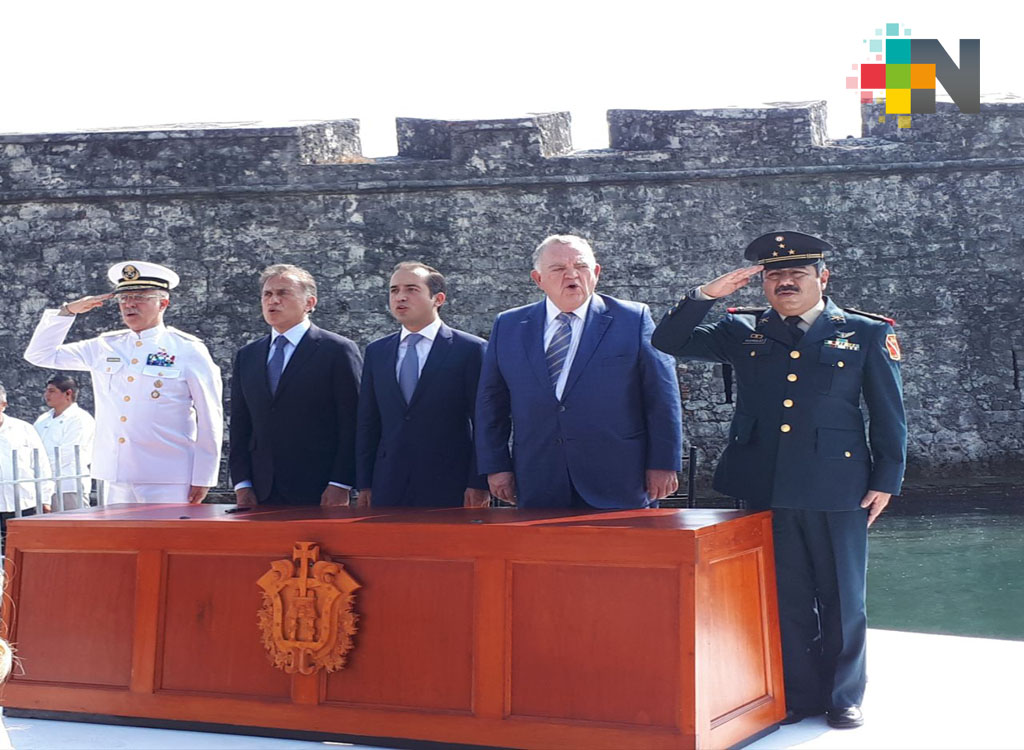 Fernando Yunes rinde protesta como alcalde del municipio de Veracruz