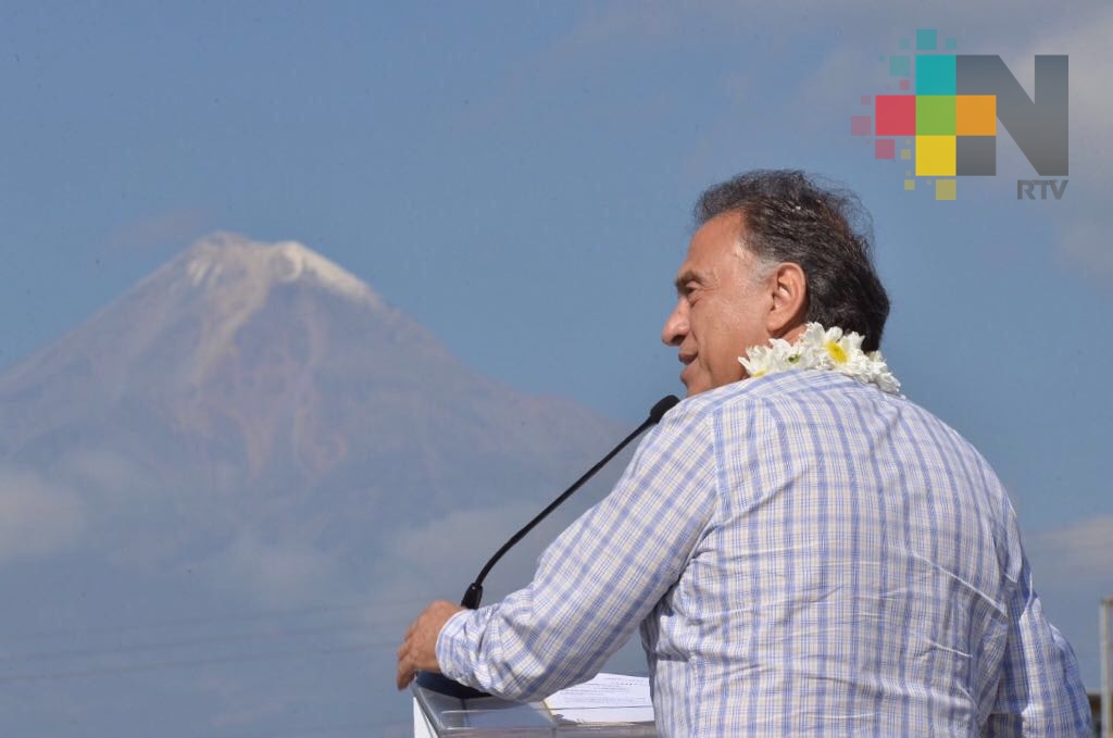 2018 será un año de gran inversión en obras carreteras, educativas y de salud: Gobernador Yunes