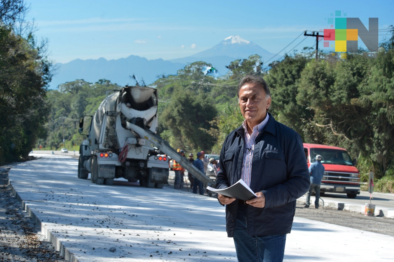 El gobernador Yunes supervisa reconstrucción de la autopista Xalapa-Coatepec; anuncia otras obras carreteras