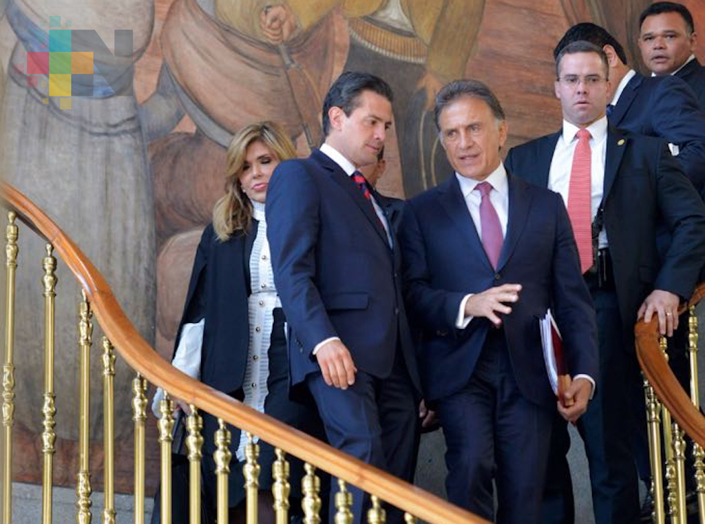 En 2018 tendremos más recursos para mejorar nuestras escuelas: gobernador Yunes