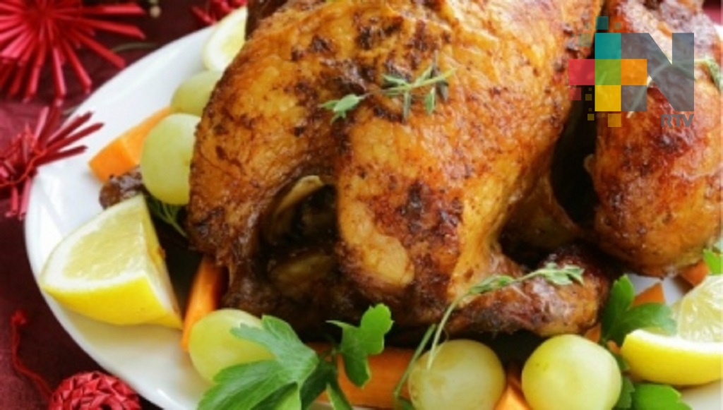 Socializar lejos de la mesa ayuda a no comer de más especialista