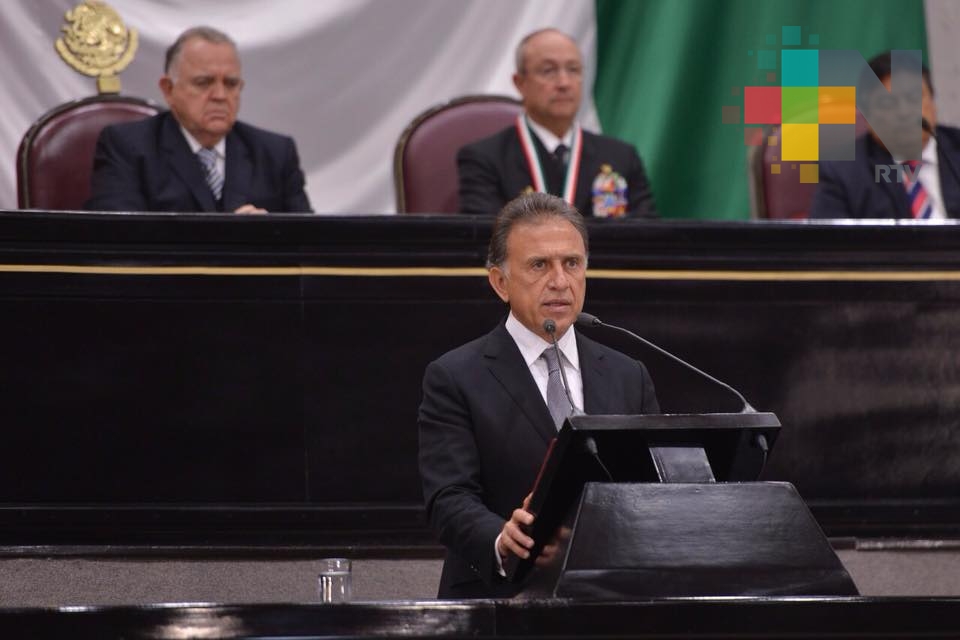 Ley Nacional de Seguridad Interior regula acciones de las fuerzas armadas; no militarizará al país: MAYL