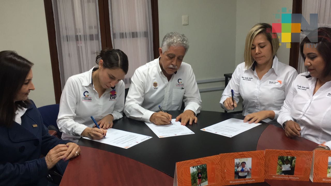 Firman convenio de colaboración World Visión, ayuntamiento y DIF Córdoba