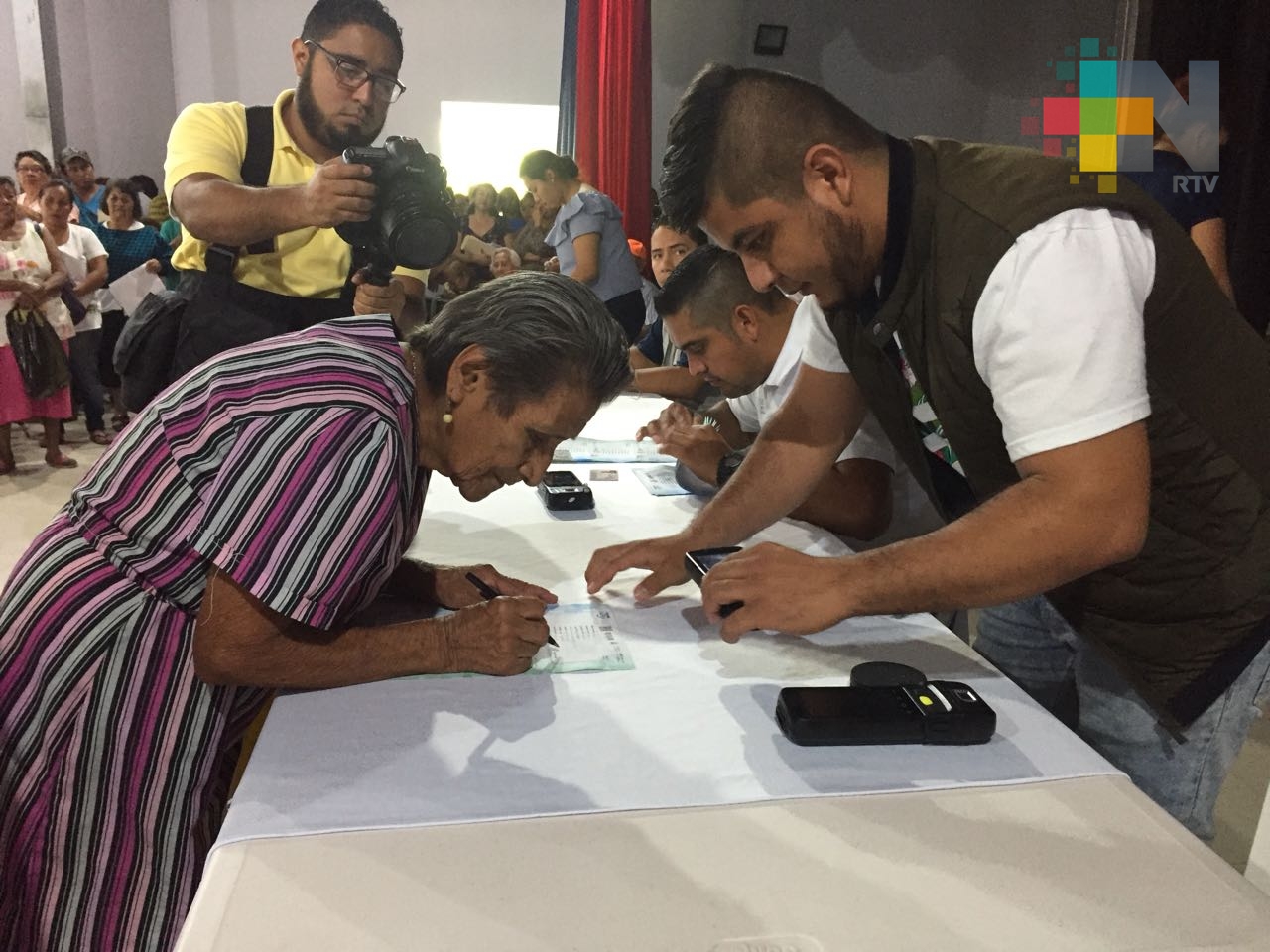 Programa “Veracruz Comienza Contigo” beneficia a 2 mil 500 familias de Tierra Blanca