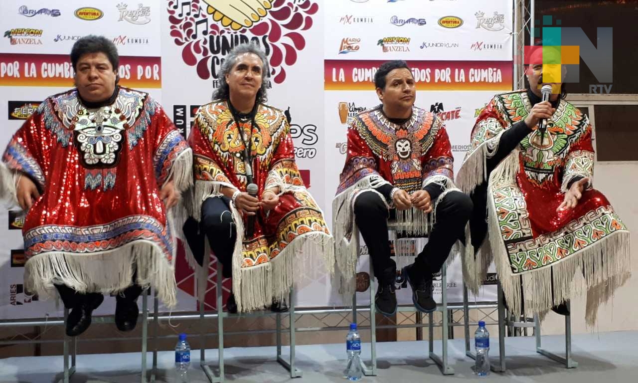 Los Askis, pioneros de la cumbia andina y promotores de la cultura mexicana