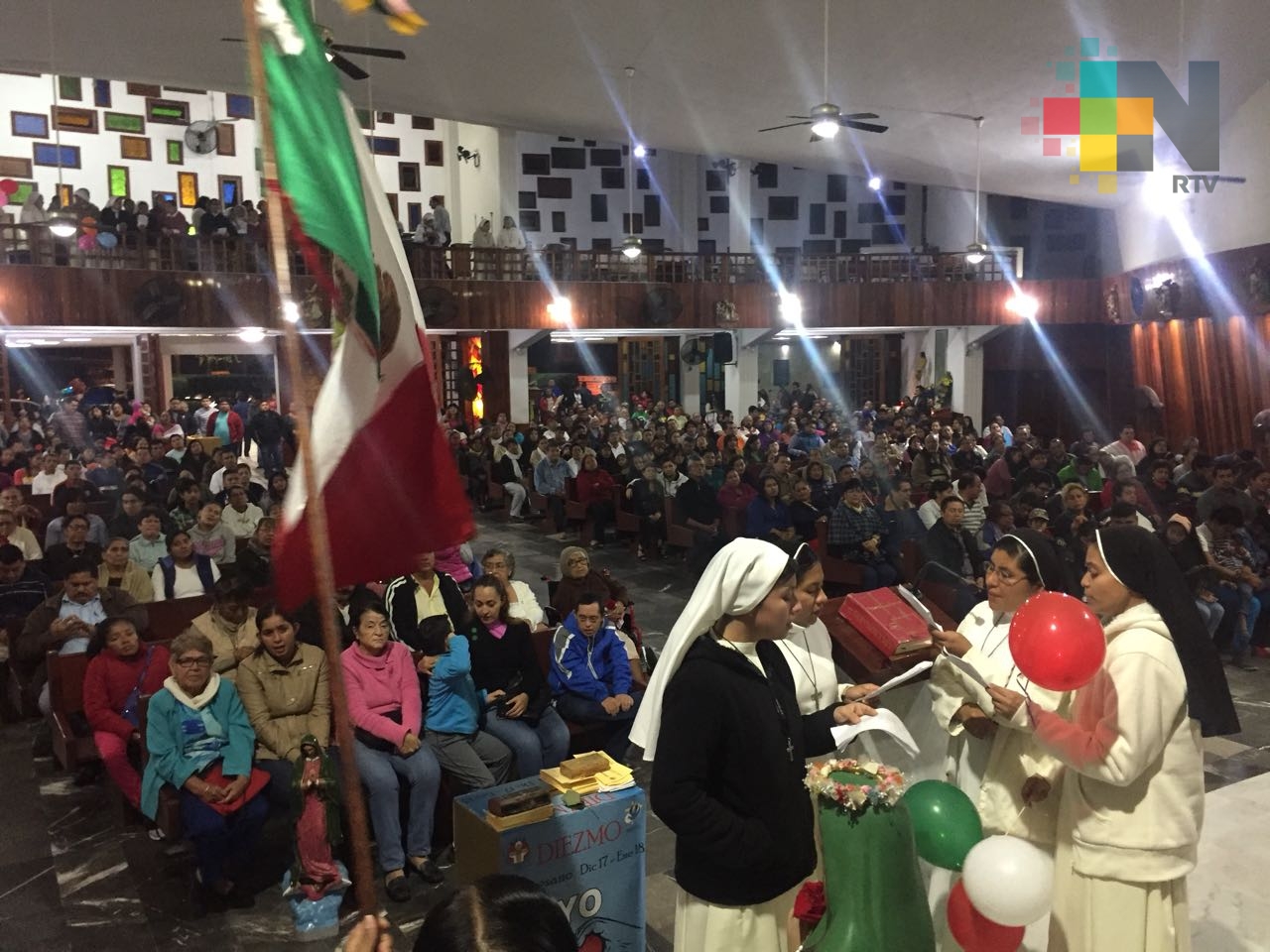 Celebran feligreses de Coatzacoalcos a la Virgen de Guadalupe