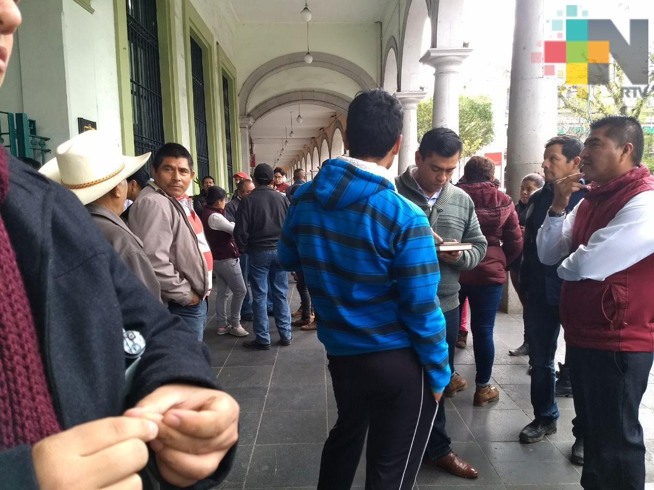 Exigen antorchistas obras al alcalde de Xalapa