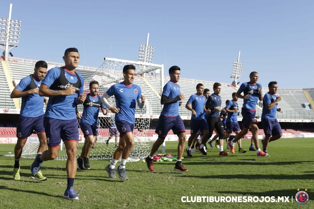 Los Tiburones Rojos iniciaron el 2018 con intenso trabajo en el ‘Pirata’