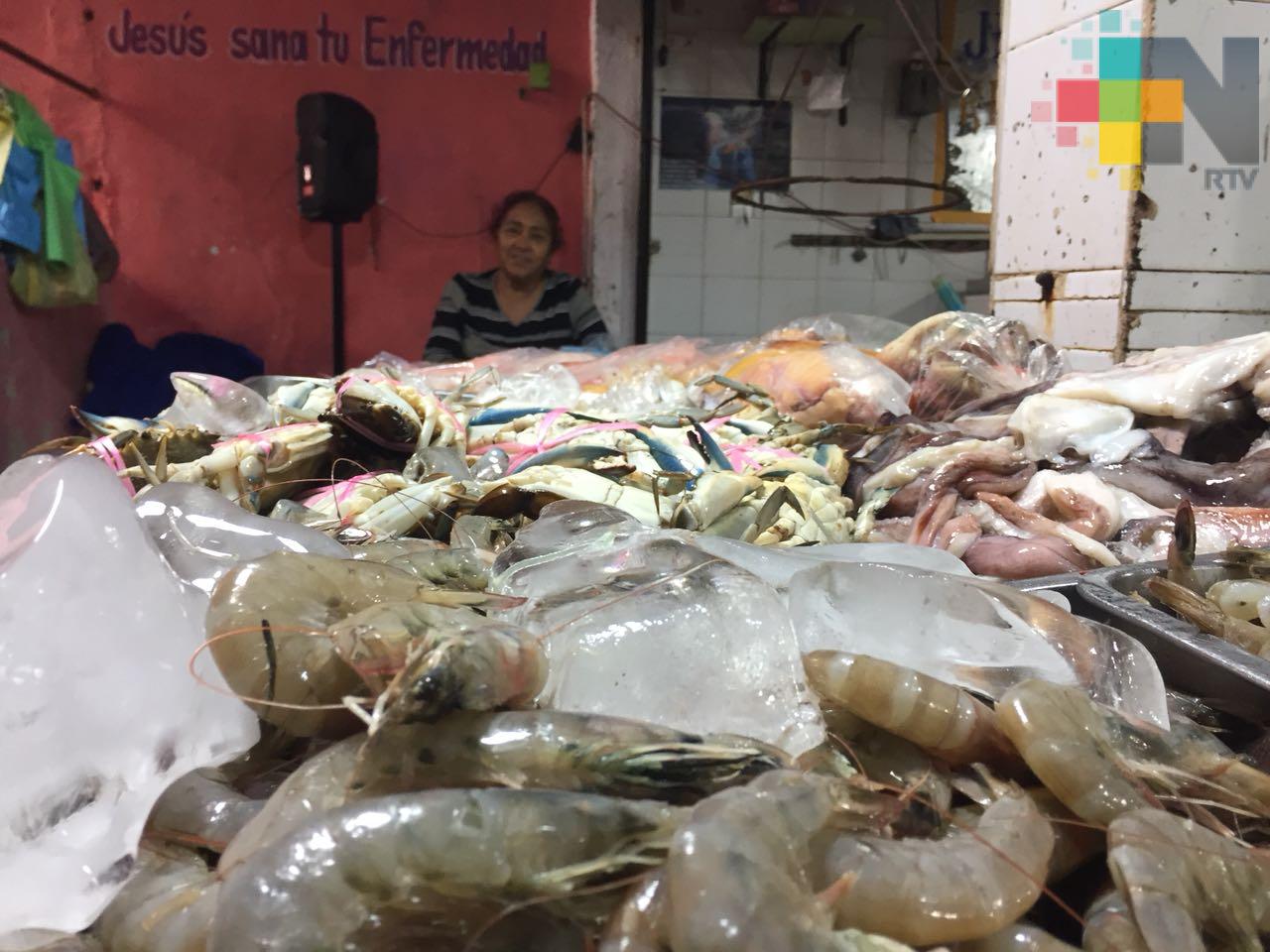 Explican diferencias entre intoxicación y reacción alérgica a mariscos