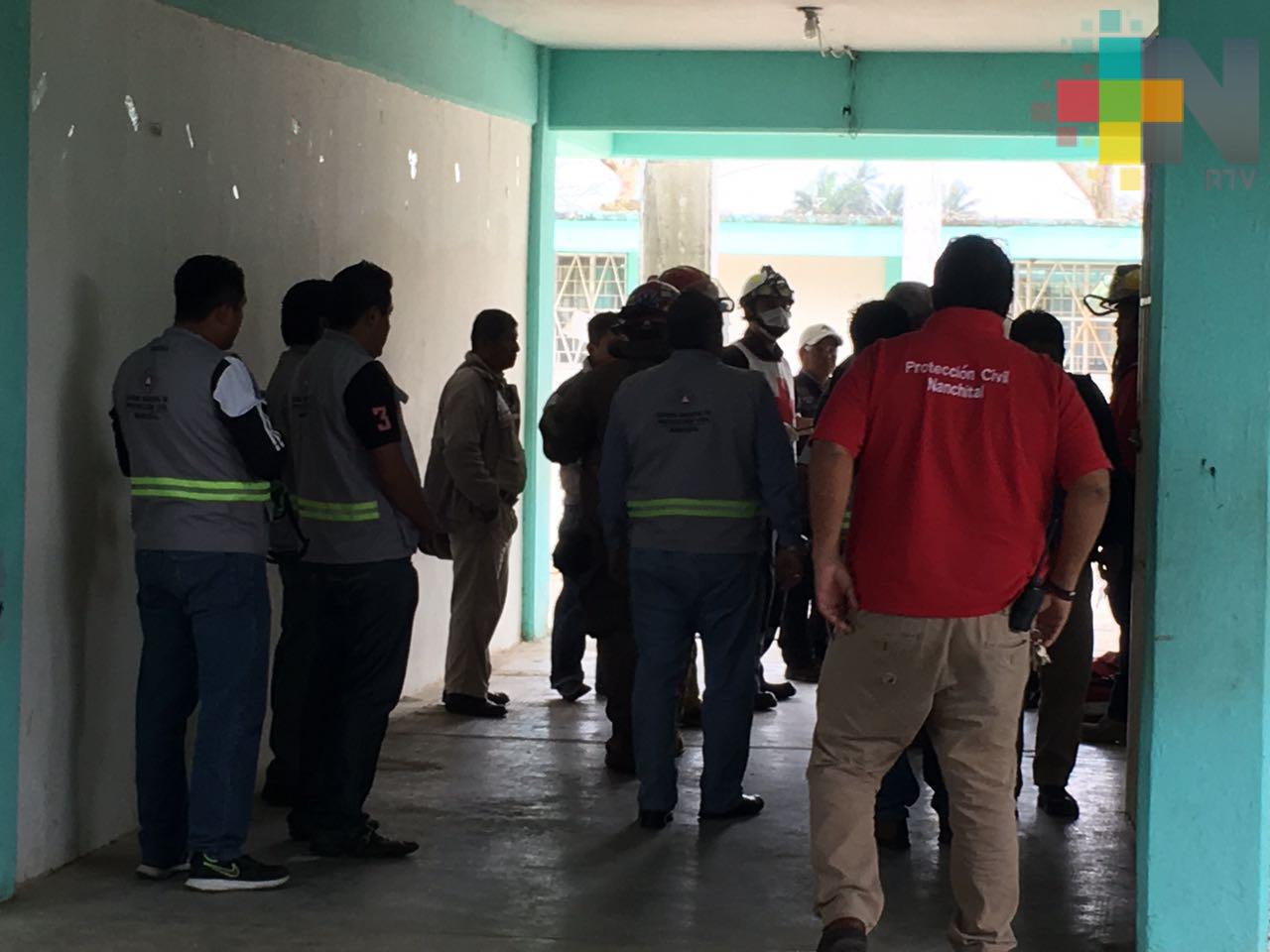 Se desmayan 10 alumnos de secundaria de Mundo Nuevo; 7 intoxicados