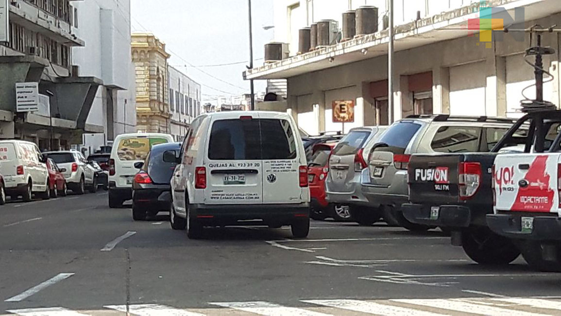 Tránsito Estatal retirará autos mal estacionados en el Puerto