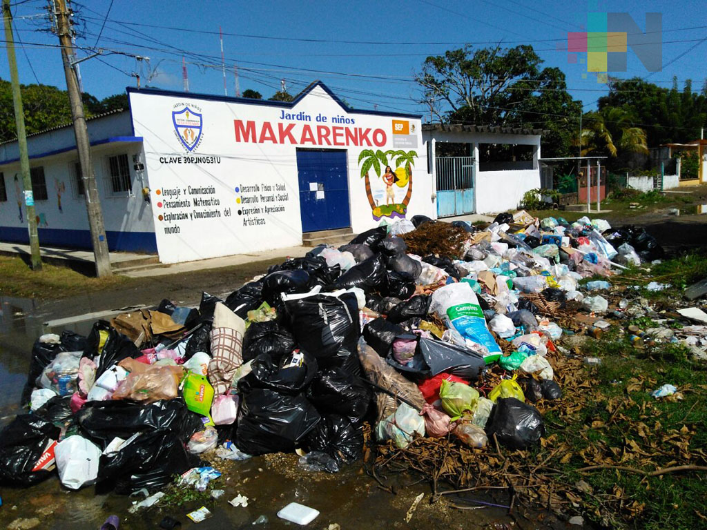 Analizan predio cerca de Agua Dulce para tirar basura recolectada en Coatzacoalcos