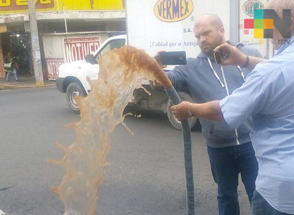 Ayuntamiento de Veracruz realiza limpieza en drenaje del mercado Hidalgo