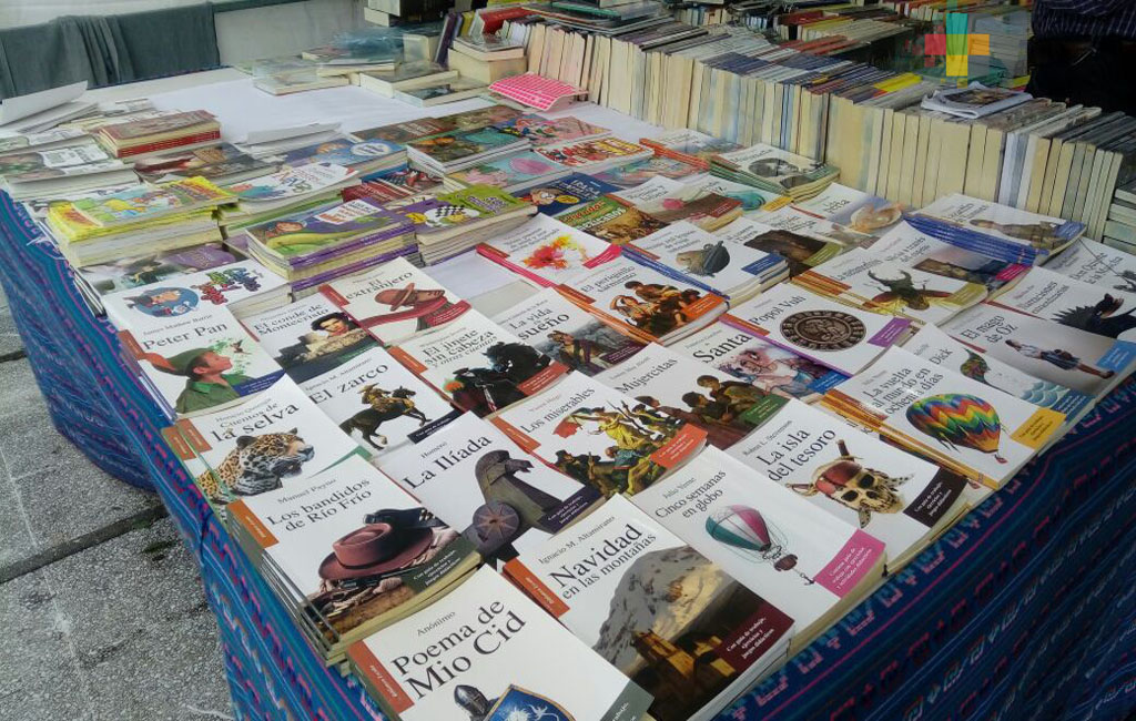 Concluye primera Feria Nacional del Libro en Tuxpan