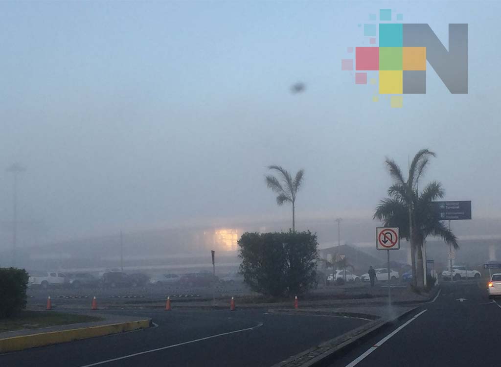 Se retrasan vuelos por niebla en Veracruz este miércoles