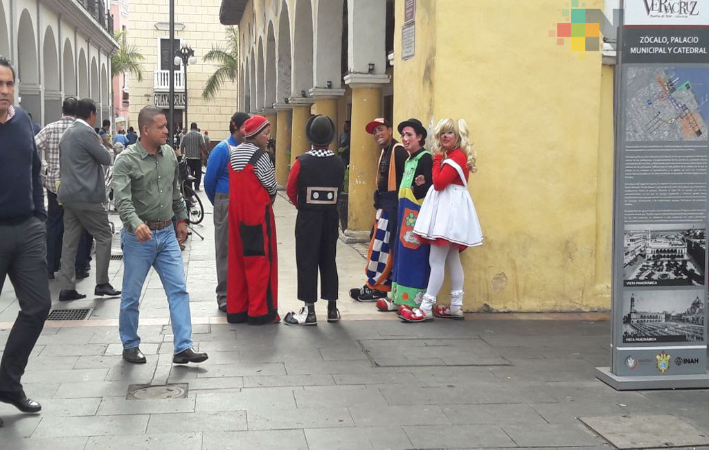 Payasos Urbanos piden se les permita trabajar en espacios públicos de Veracruz