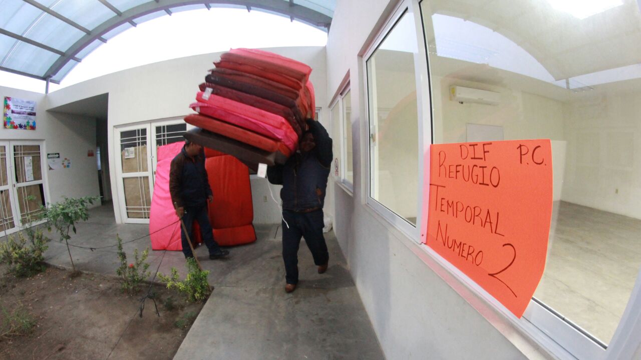 Por frío habilitan albergues y refugios temporales en Martínez de la Torre