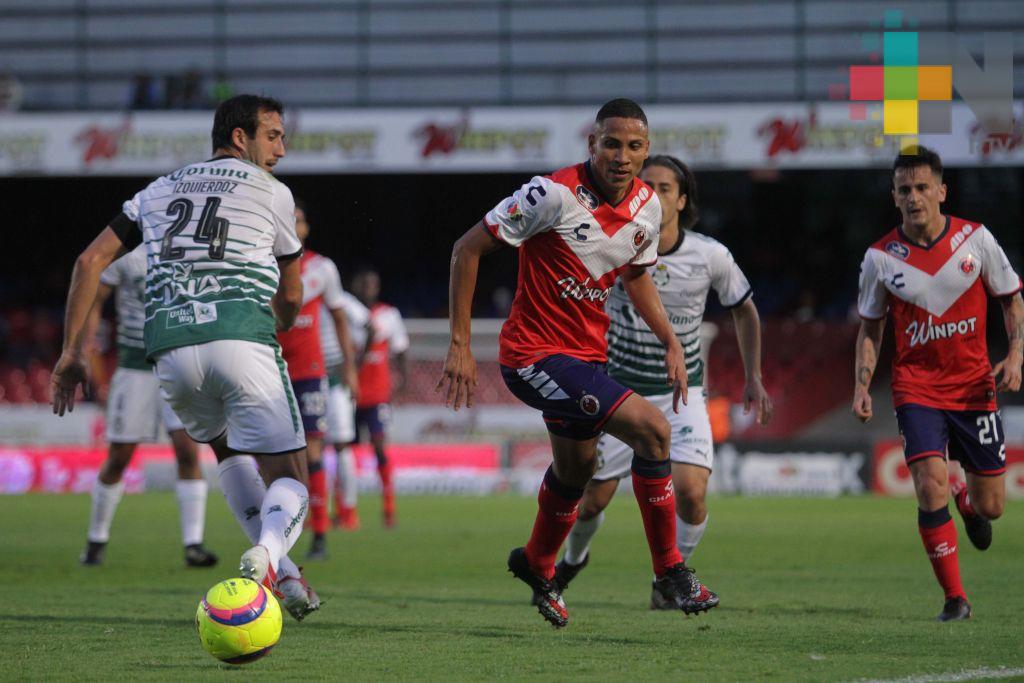 Los Tiburones Rojos suman un punto en la Jornada 4