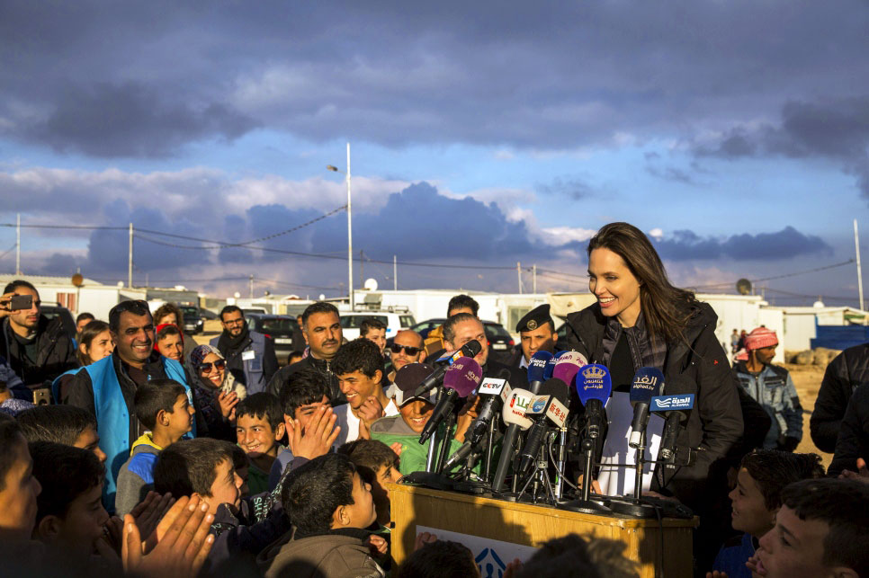 Angelina Jolie: “La dignidad de los sirios no es negociable”