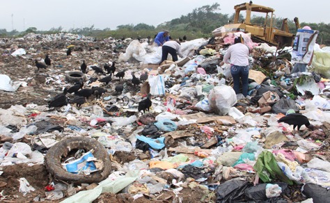 Autoridades de Coatepec niegan acceso para depositar basura de Xalapa