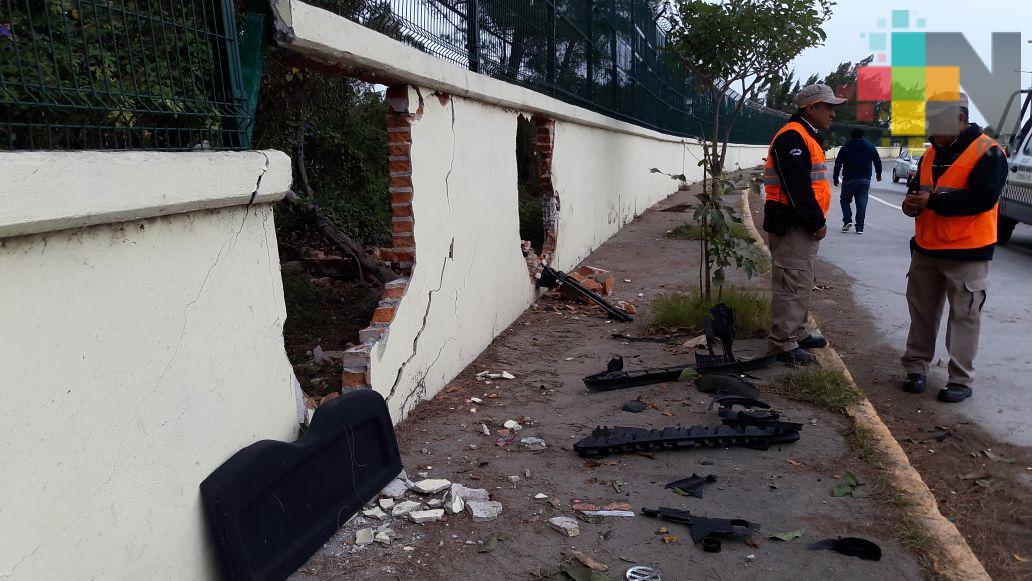Joven se accidenta contra barda del recinto portuario de Veracruz